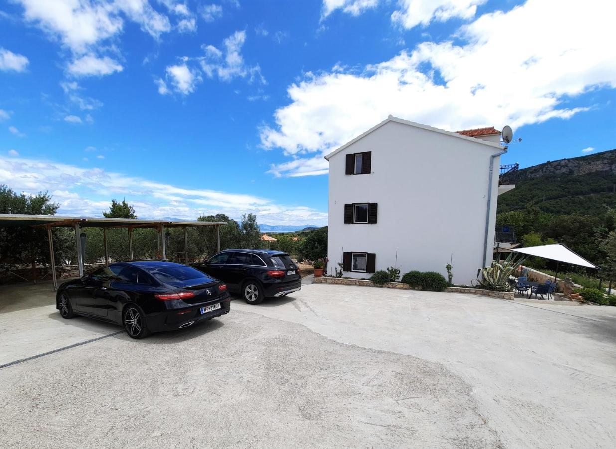 Apartments Pitve Jelsa  Exterior foto